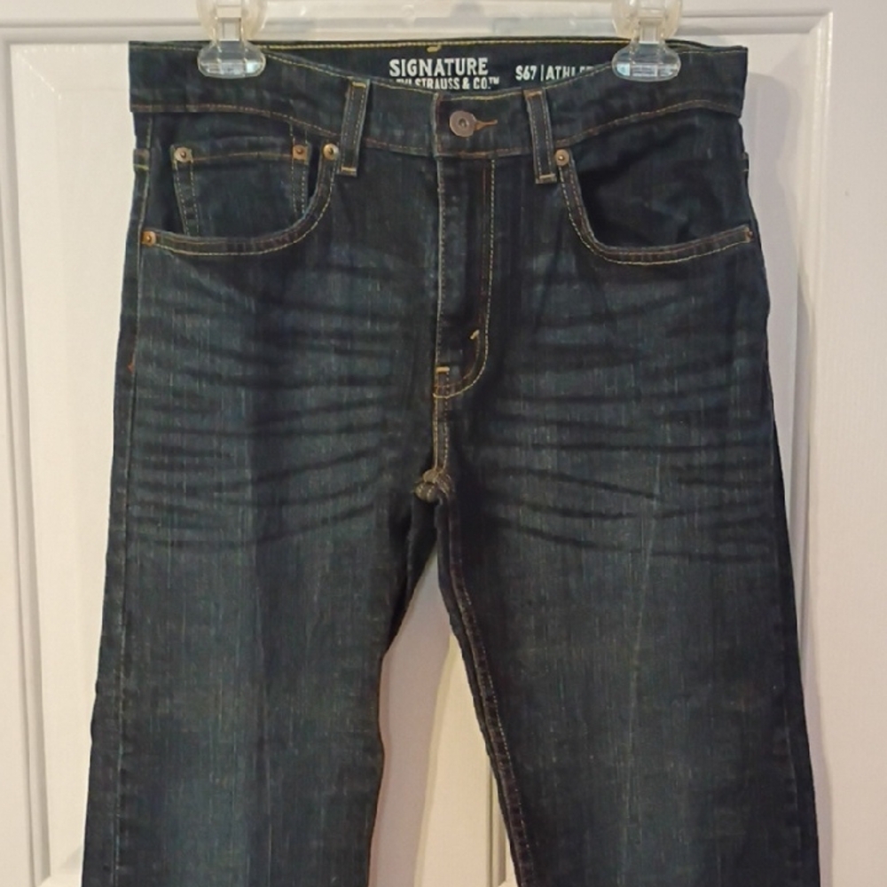 Ladies Signature Levi Strauss Athletic Jeans